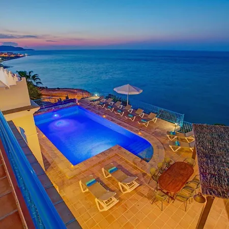 Ladera Mar By Willa *